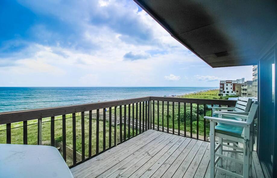 Oceanfront... - Vacation Rental Home In Carolina Beach, NC