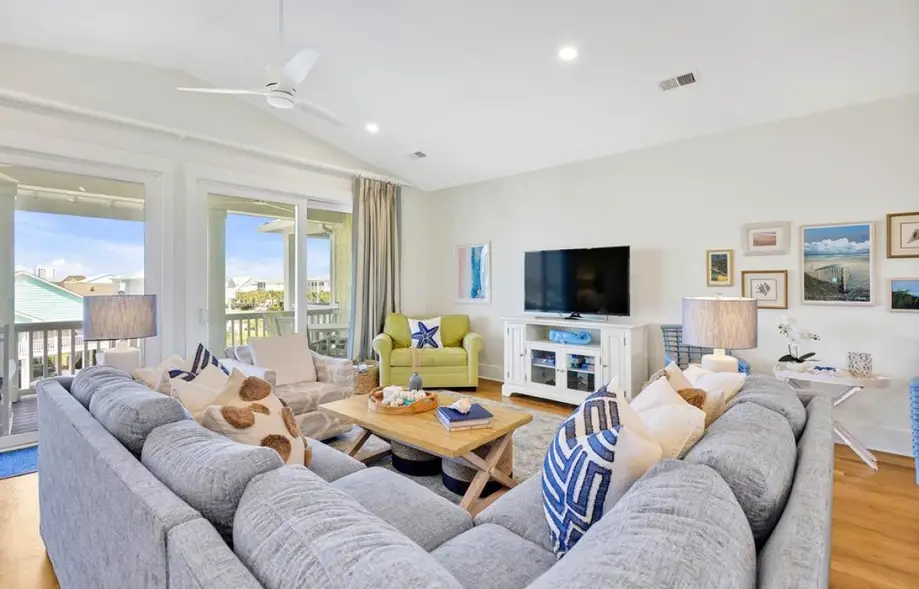 Breezes at SeaView 209