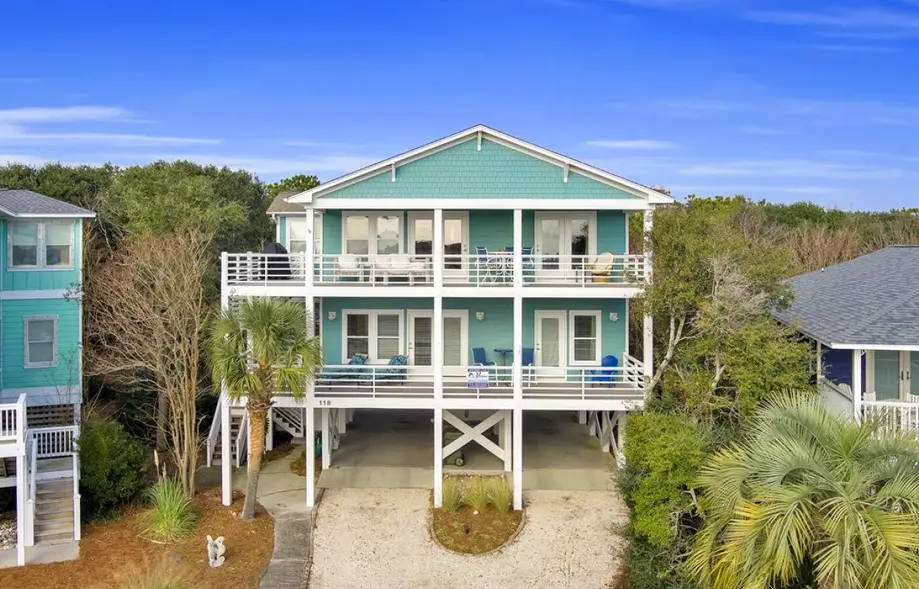SEAcluded Deck House