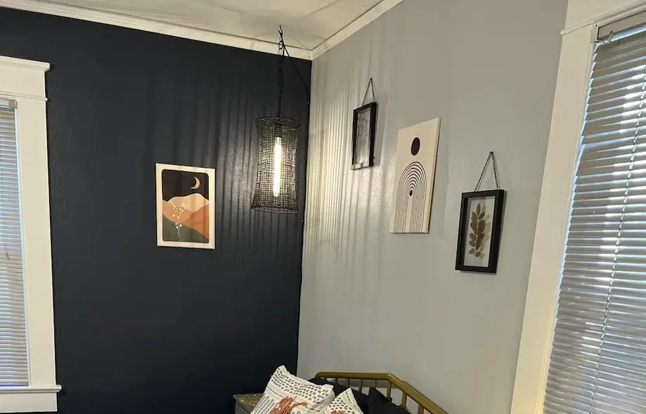 Barking Allowed! \nPet friendly studio, located right next to dog spa! 